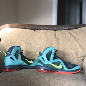 Size 12 LeBron 9 Cannon- 8.5/10